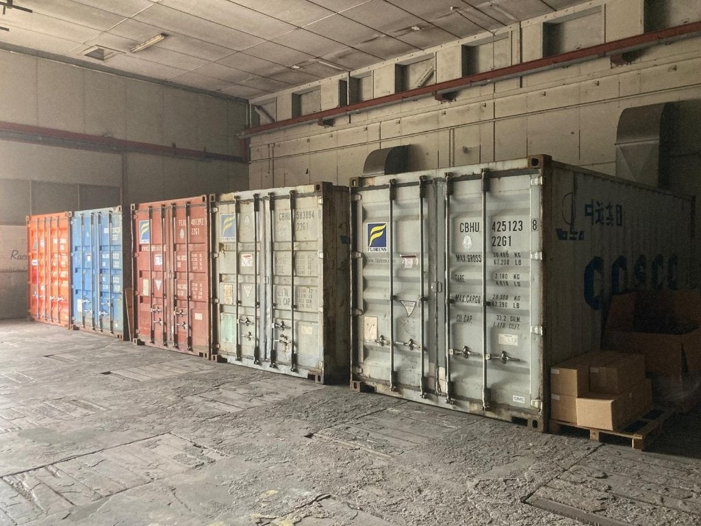 20ft Zeecontainers voor opslag en/of transport, Ophalen