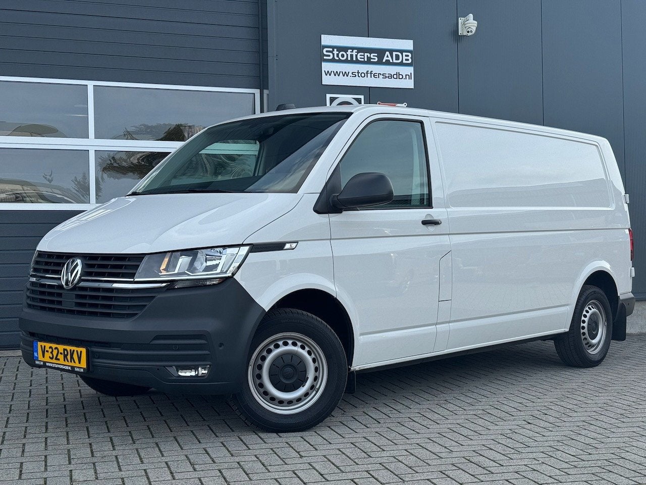 Volkswagen Transporter 2.0 TDI 110pk L2H1 | Navi | Kastinric, Dealer onderhouden, Gebruikt, Euro 6, 4 cilinders