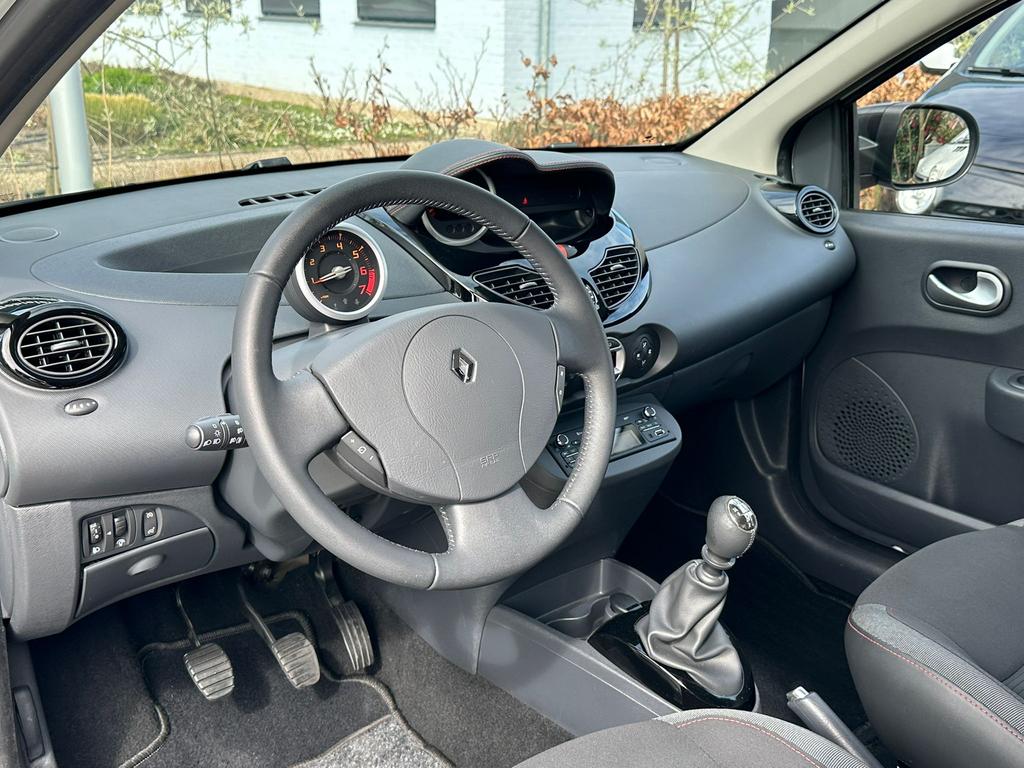 Renault Twingo Dynamique 1.2-16V tel/bose/✅airco, Voorwielaandrijving, 839 kg, 74 pk, Zwart