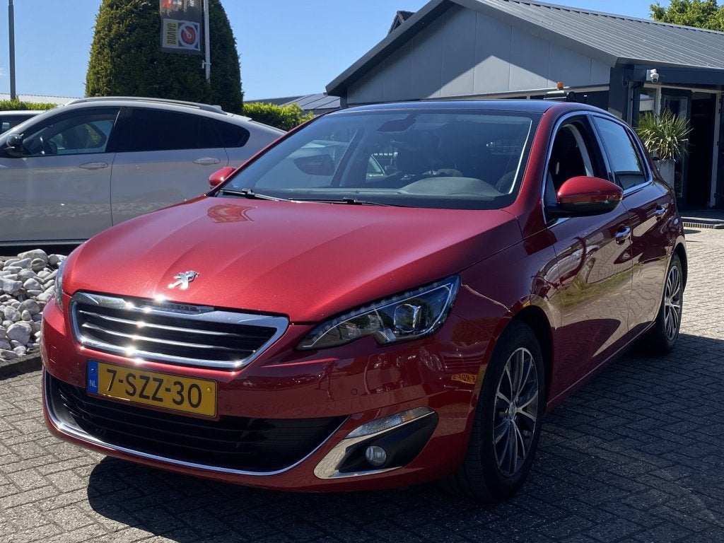 Peugeot 308 1.6 Première 5-Deurs 2014 Pano Trekhaak Dealer, Euro 5, Gebruikt, 4 cilinders, 157 pk
