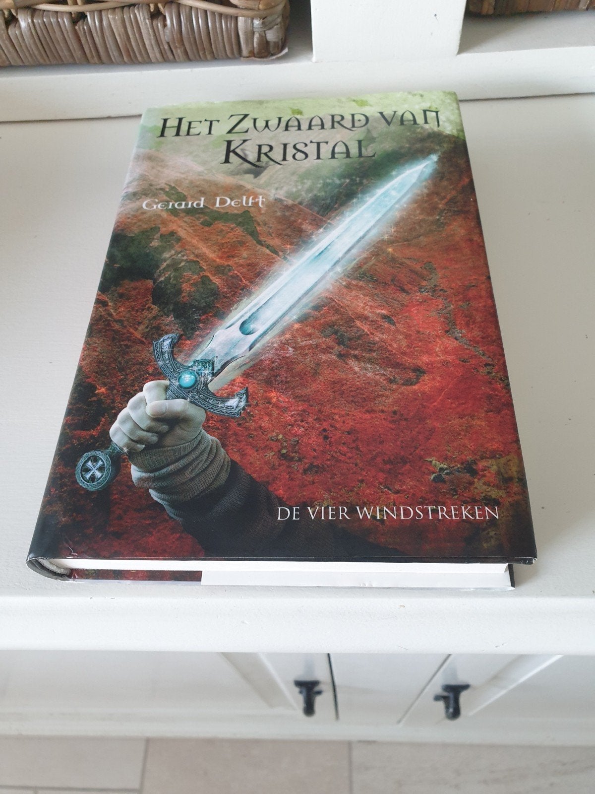 Gerard Delft - Het zwaard van kristal, Ophalen of Verzenden, Gelezen