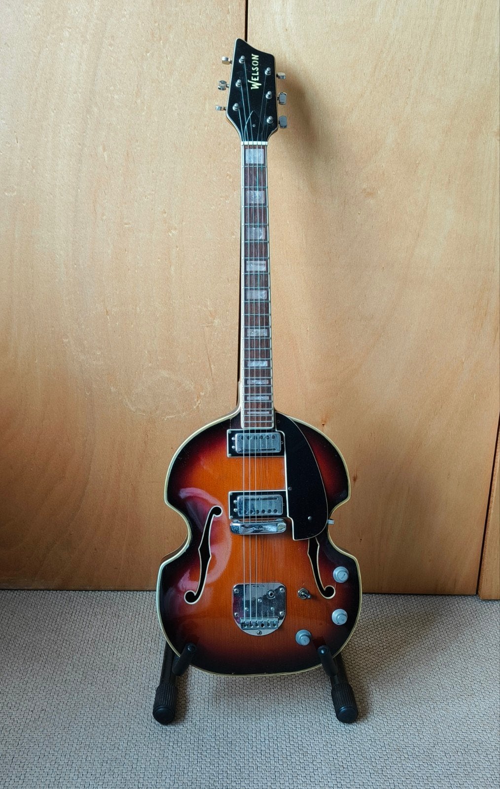 Vintage Welson DS-2T Vioolgitaar, Muziek en Instrumenten, Ophalen of Verzenden, Solid body, Overige merken