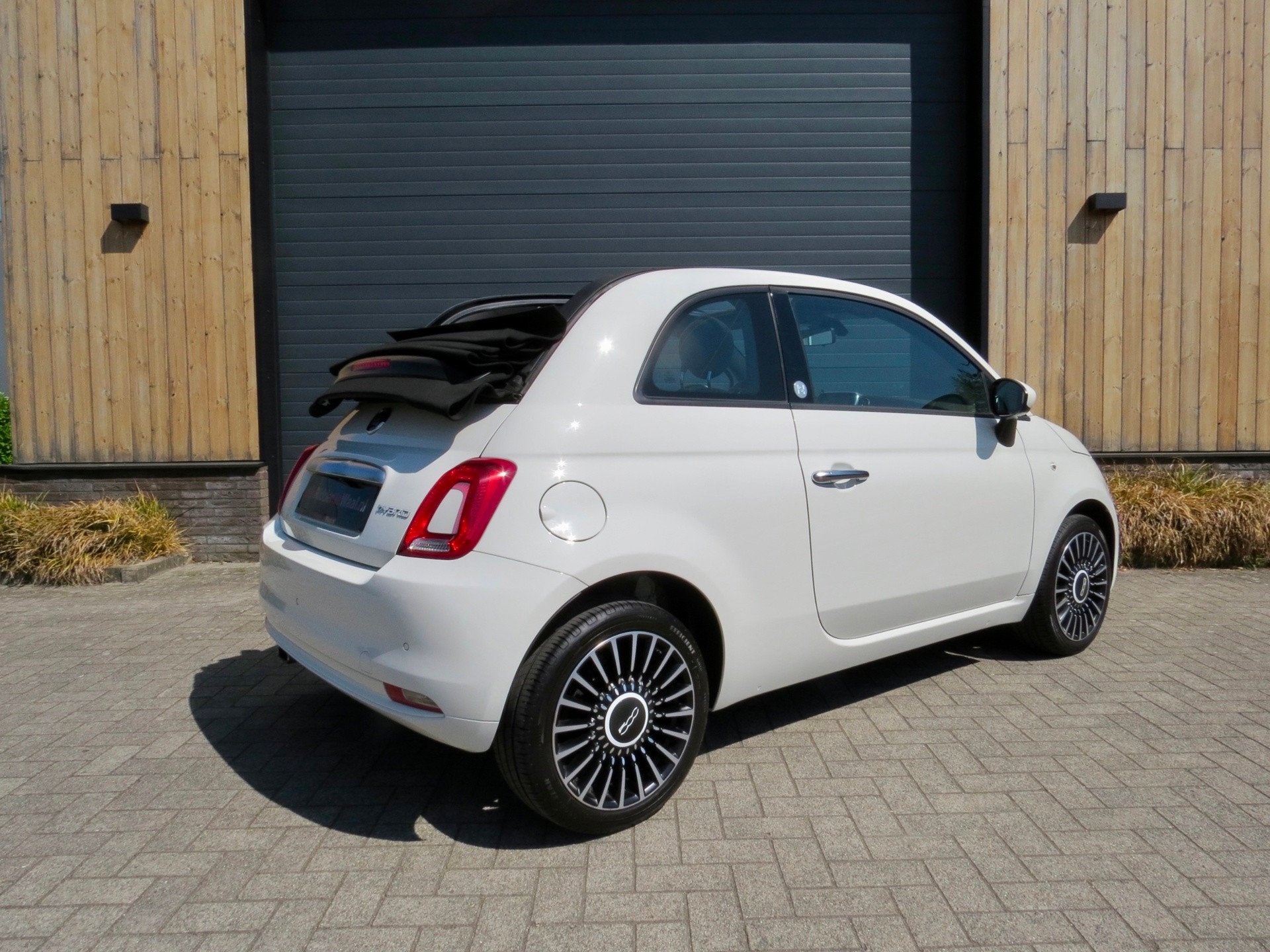 Fiat 500 C 1.0 Hybrid Launch Edition *Carplay *Cruise con, Auto's, Voorwielaandrijving, Euro 6, Cabriolet, 4 stoelen