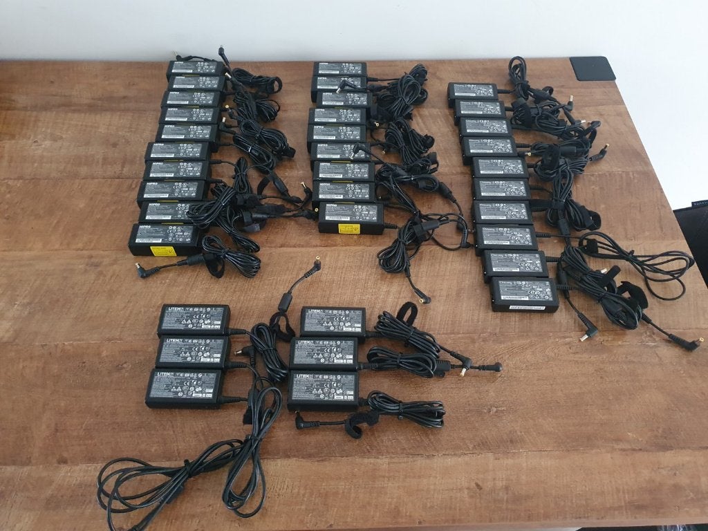 tk:Partij Laptop Laders 19v, Acer etc, Hipro-Chicony -LiteOn, Ophalen of Verzenden, Gebruikt