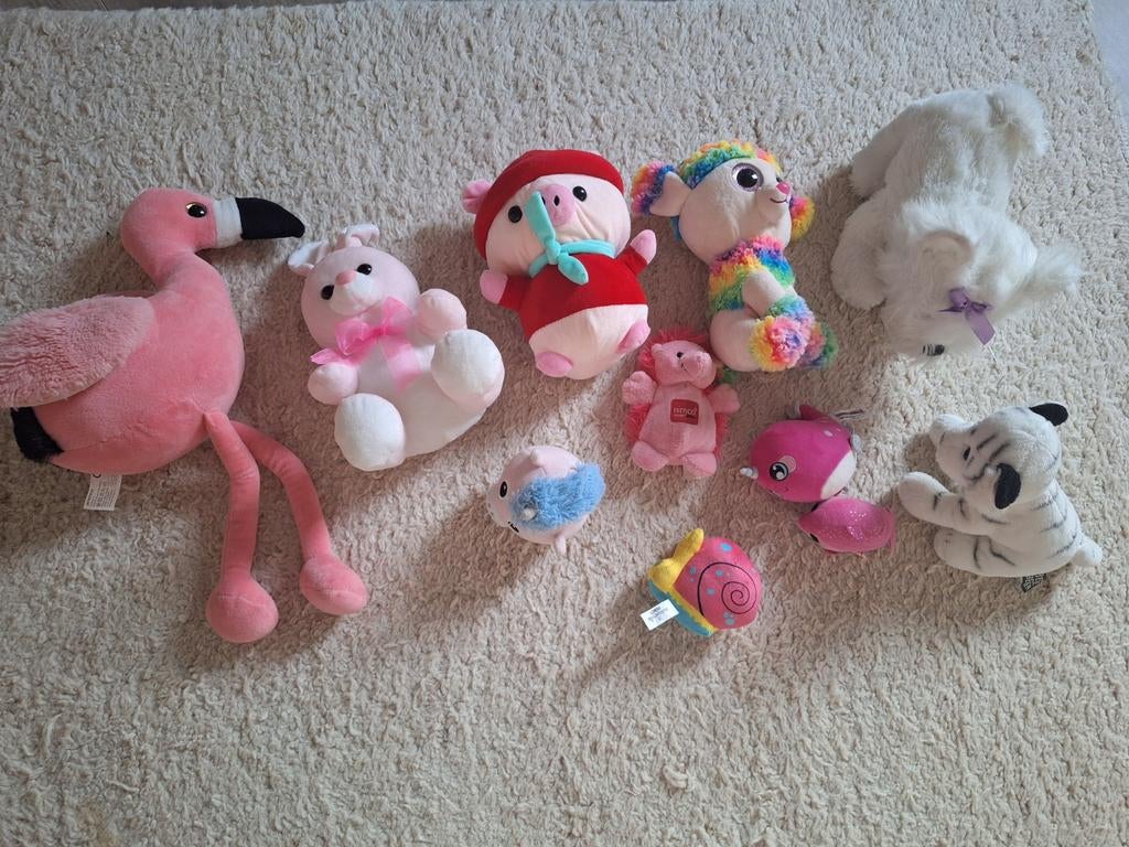 Verschillende knuffels samen, Kinderen en Baby's, Speelgoed | Knuffels en Pluche, Ophalen of Verzenden, Zo goed als nieuw, Overige typen