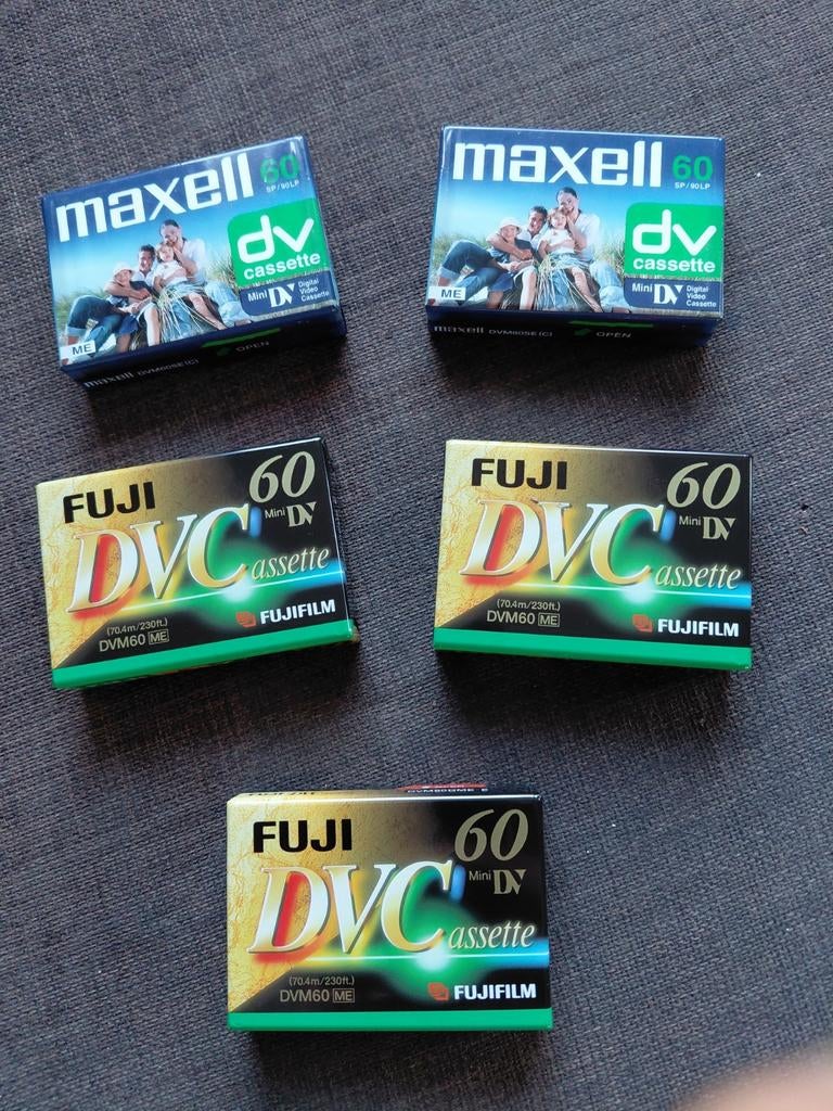 Maxell en Fuji Mini DV Cassettes - 5 stuks, Ophalen of Verzenden, Accessoire