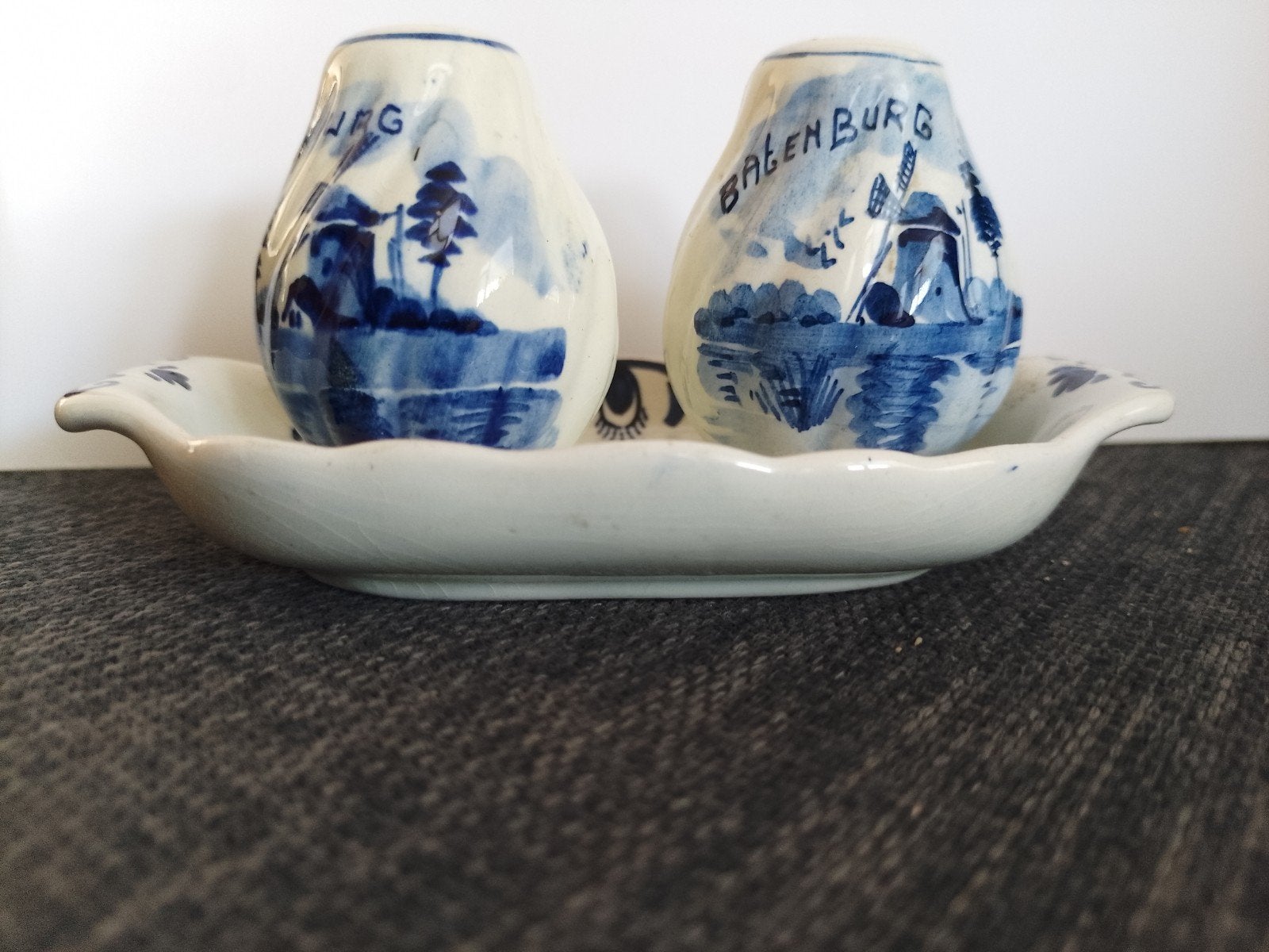 Delfts blauw zout- en peperstel op schaal, Ophalen of Verzenden