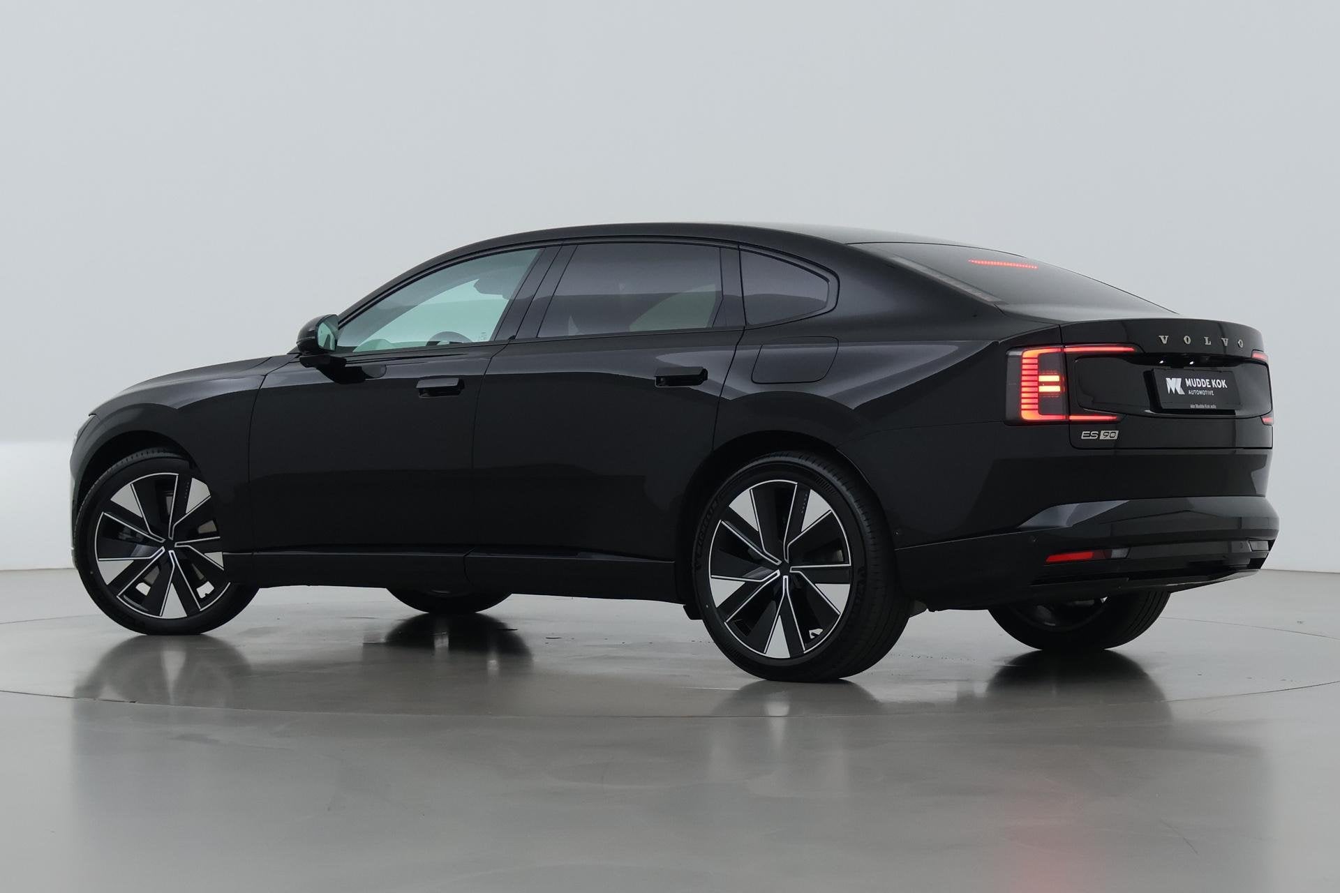 Volvo ES90 Single Motor Extended Range Plus 92 kWh | Pilot A, Auto's, Automaat, Achterwielaandrijving, Gebruikt, 662 km