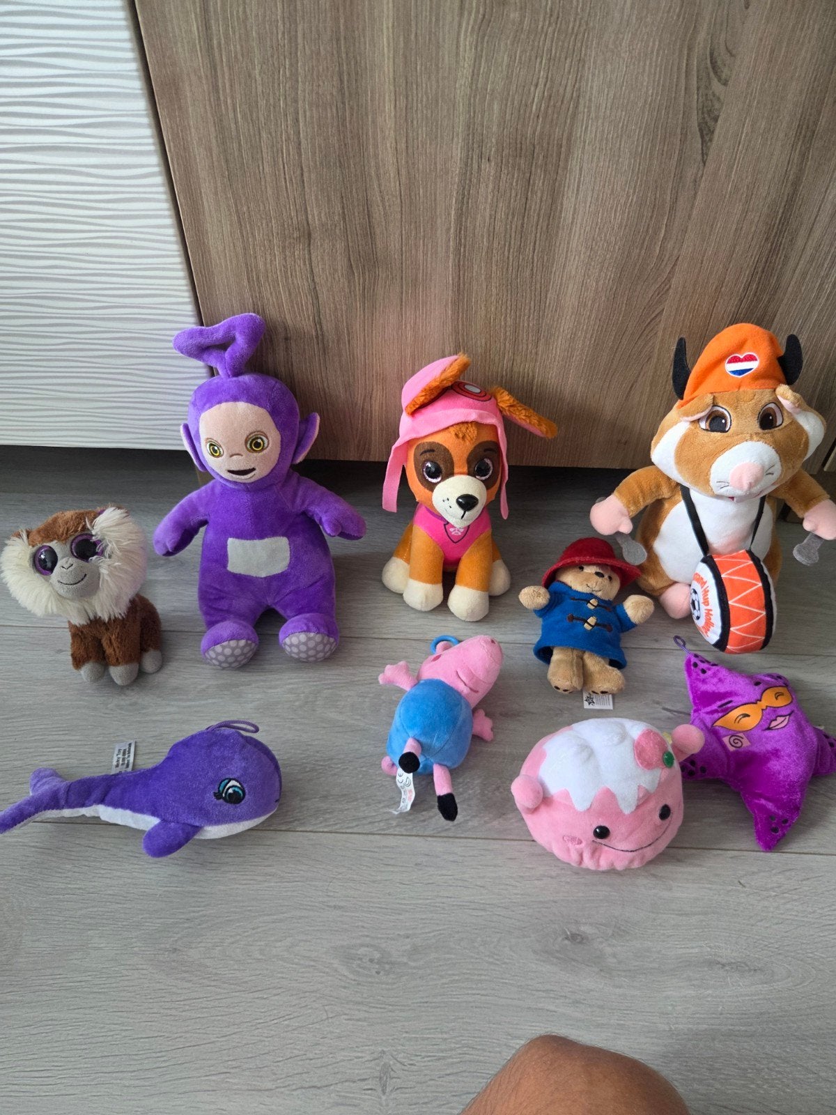 Diverse knuffels: Teletubbie, Paw Patrol, Peppa Pig en meer, Gebruikt, Overige merken, Middelgroot (20 tot 80 cm), Aap