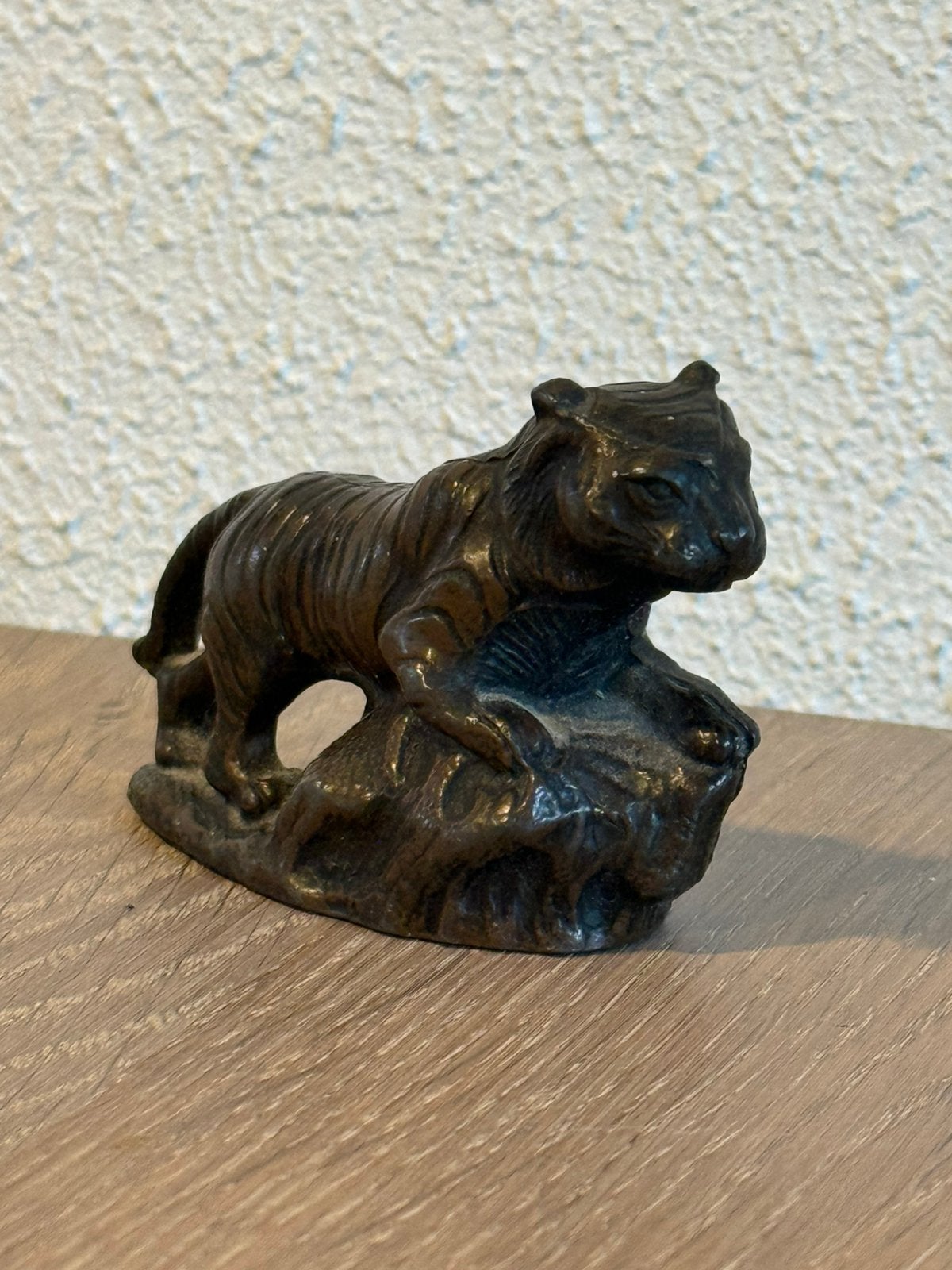 Antiek bronzen tijgerbeeldje, Antiek en Kunst, Ophalen of Verzenden, Brons