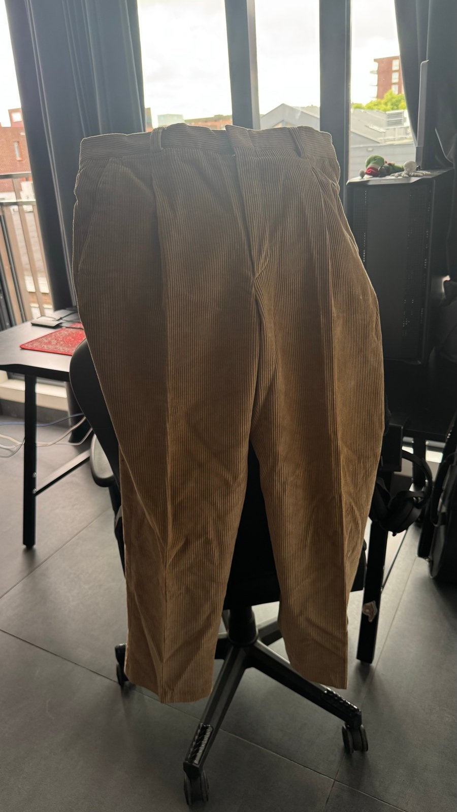Nieuwe beige ribbroek, Beige, Nieuw, Lang, Ophalen