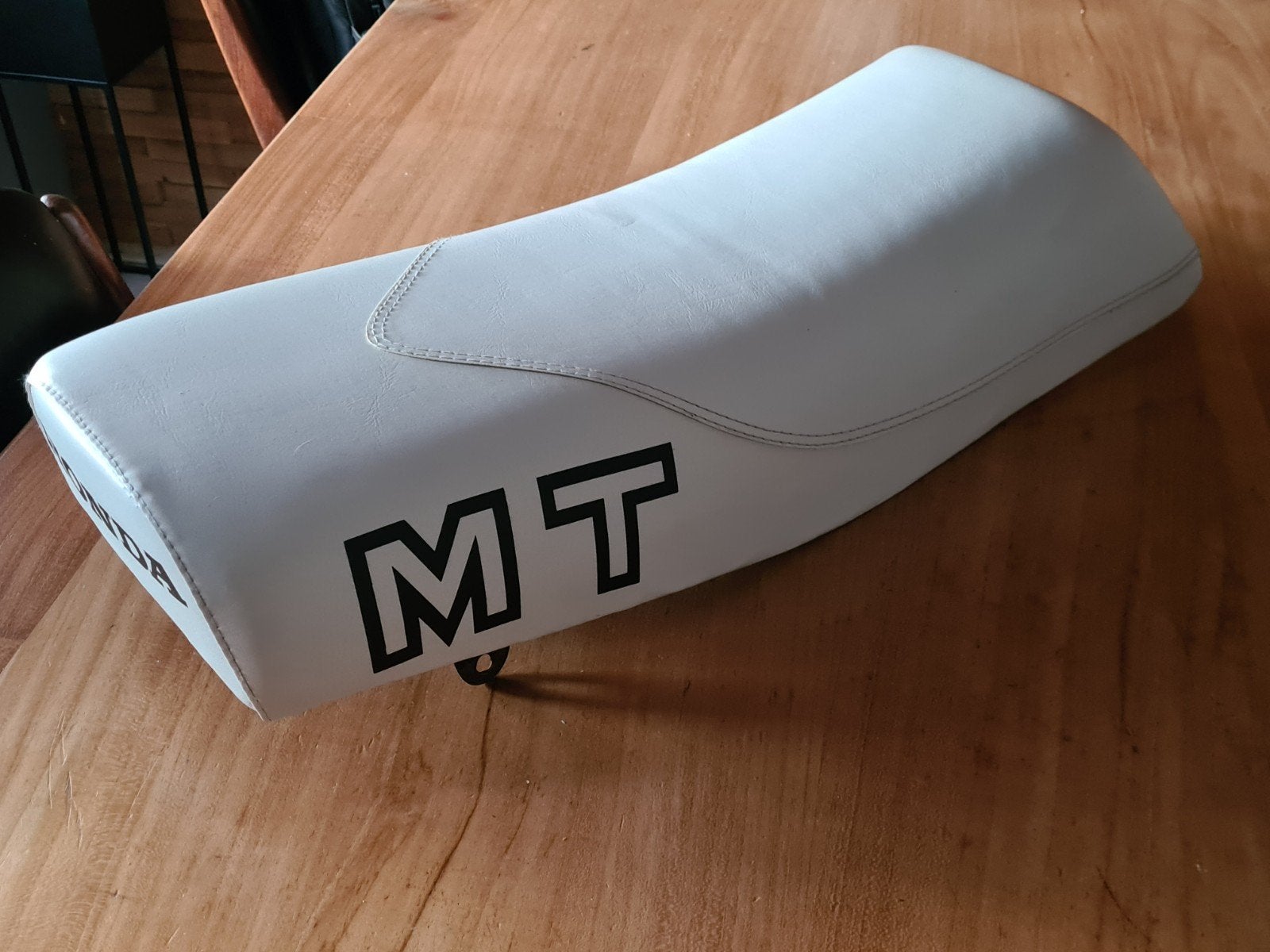honda mt buddy seat zadel fraai, Fietsen en Brommers, Brommeronderdelen | Oldtimers, Ophalen of Verzenden, Zo goed als nieuw, Zadel