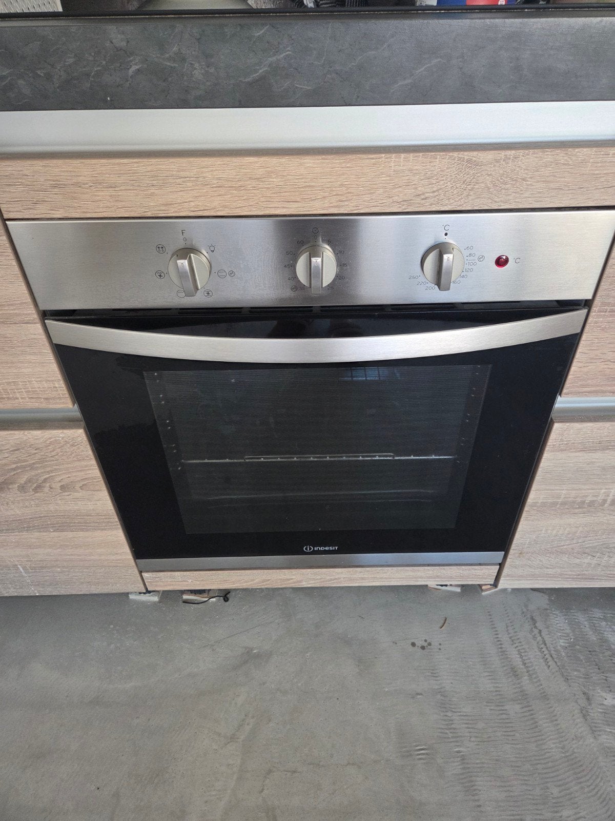 Inbouw oven, Ophalen