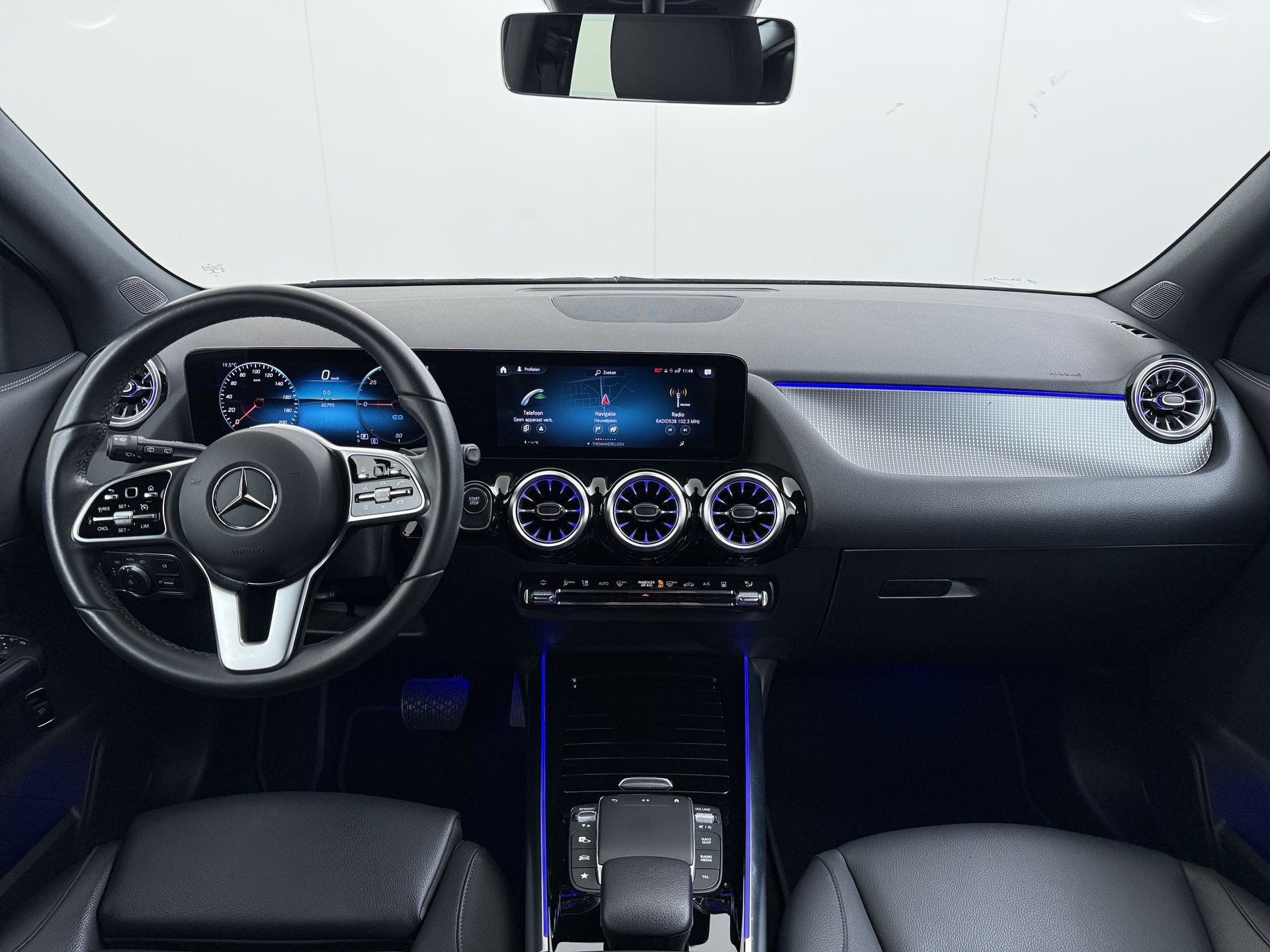 Mercedes-Benz EQA 250 69kWh SOH 97% Leer- Comfortstoel+Verwa, 1940 kg, Gebruikt, 190 pk, Leder