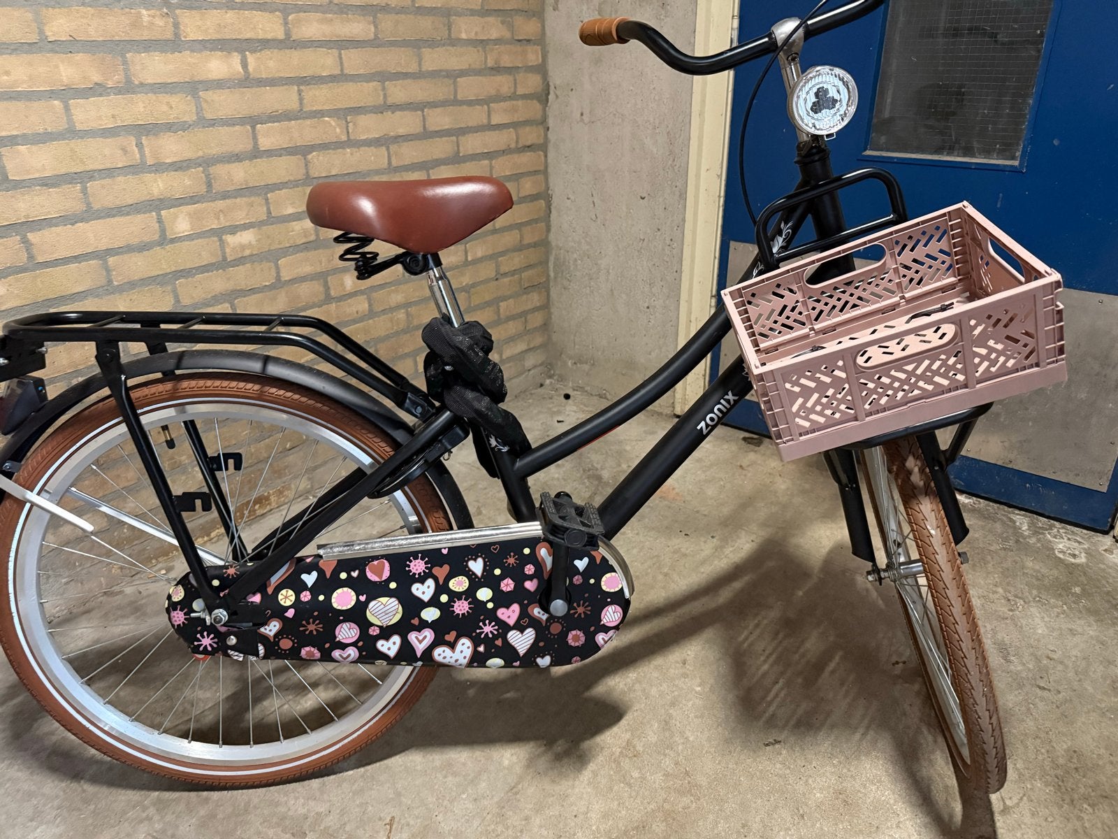 Zonix meisjesfiets 24 inch mat zwart met voordrager, Fietsen en Brommers, Ophalen, Zo goed als nieuw, 24 inch