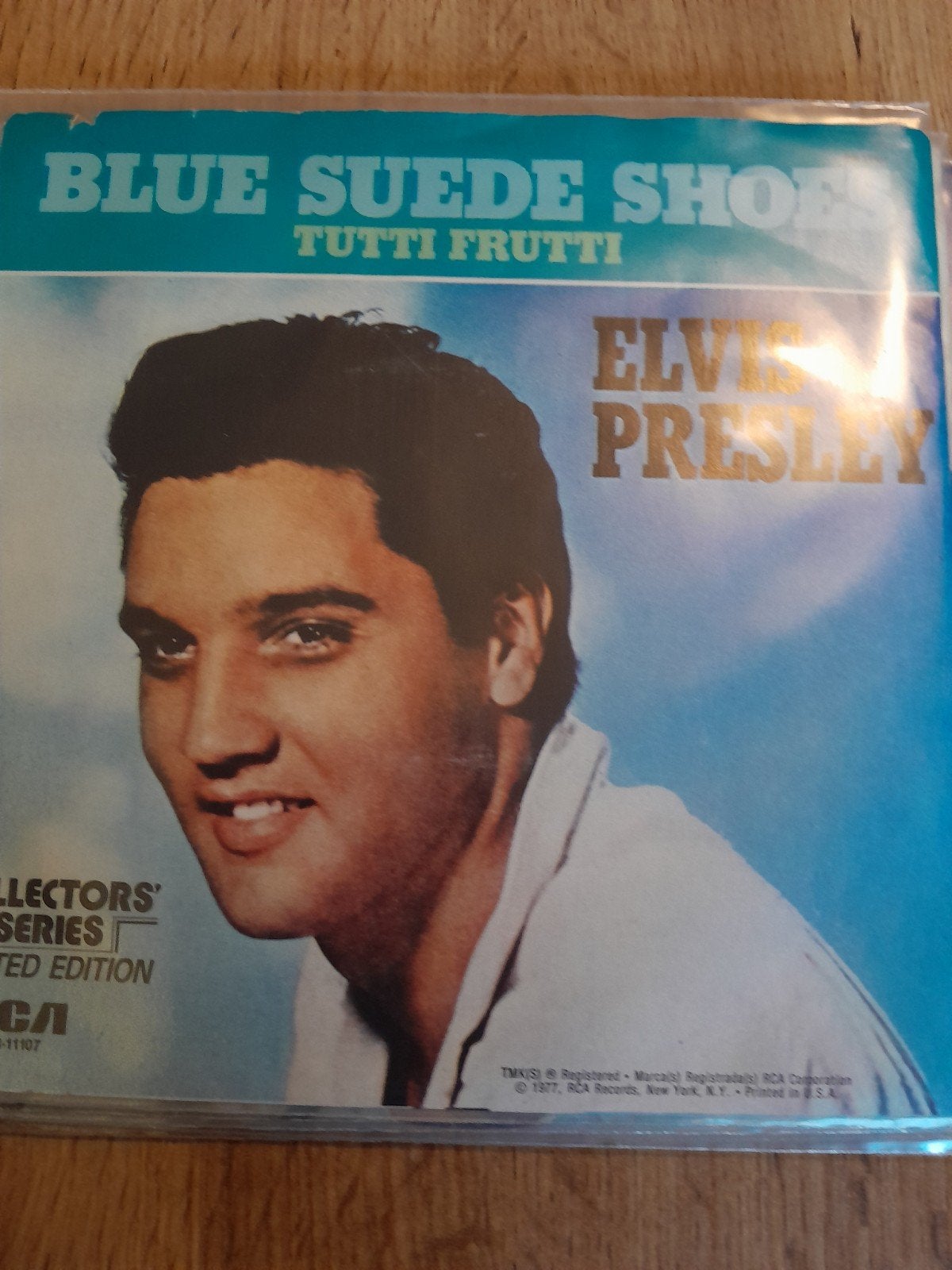 elvis presley 7inch blue suede shoes, Ophalen of Verzenden, Zo goed als nieuw, Pop