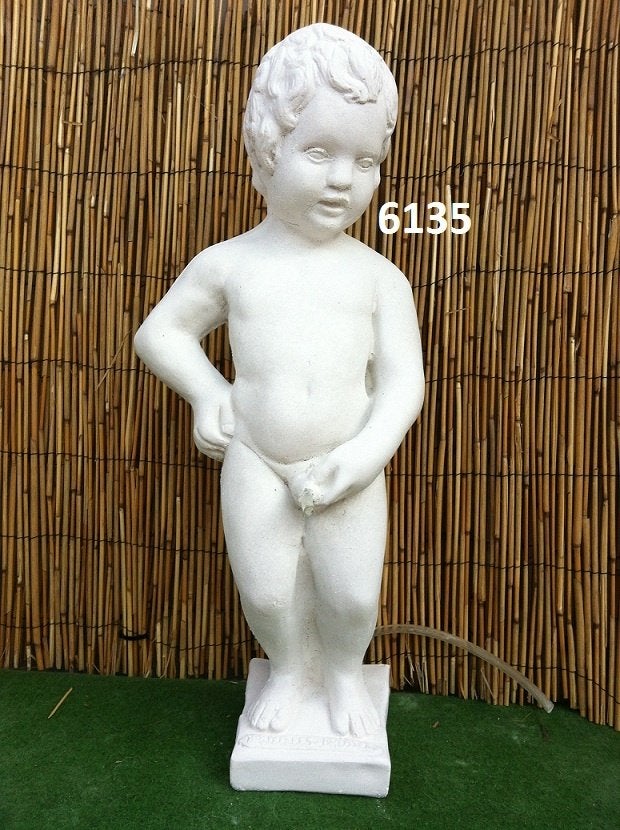 Manneke pies Brussel. nr 6135., Ophalen, Nieuw, Beton, Mensenbeeld