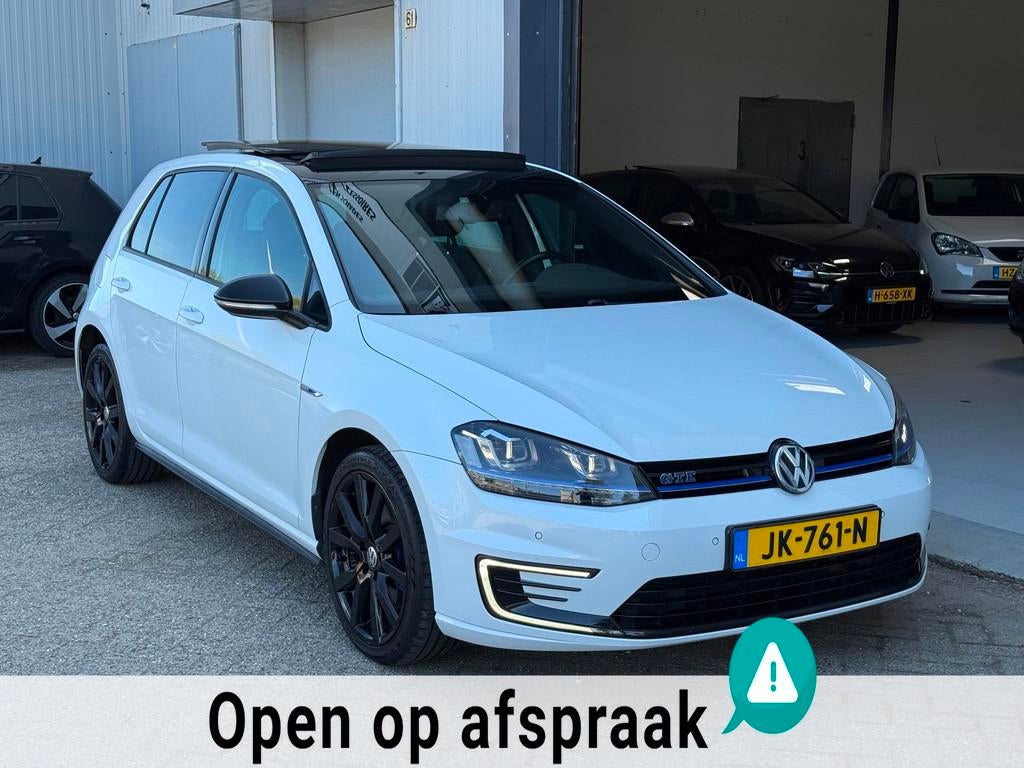 Volkswagen Golf 1.4 TSI GTE DSG Pano|Carplay|LED|Leder!, Auto's, Volkswagen, 8 kWh, Gebruikt, 4 cilinders, 150 pk