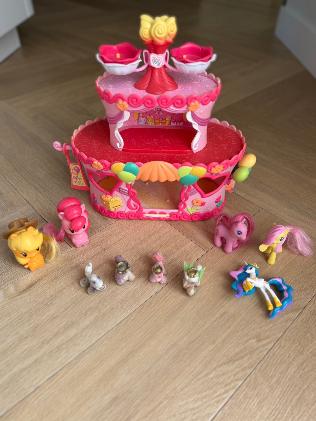 My little Pony, kasteel/carrousel set met my little ponys, Ophalen of Verzenden, Gebruikt