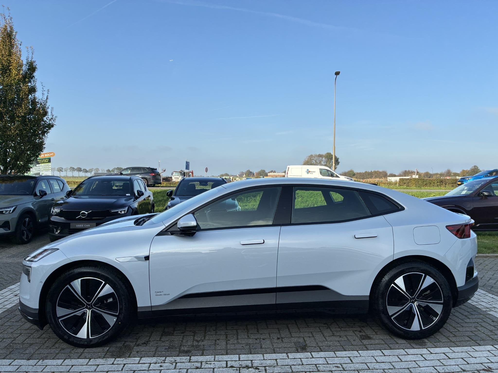 Polestar 4 Long Range Single motor Prime 100 kWh Business ed, Auto's, Automaat, Achterwielaandrijving, 100 kWh, Origineel Nederlands