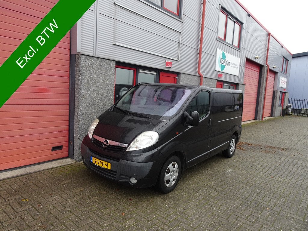 Opel Vivaro 2.5 CDTI L1H1 3 zits airco (bj 2008), Auto diversen, Schadeauto's, Automaat, Overige carrosserieën, Info@wvbedrijfswagens.nl