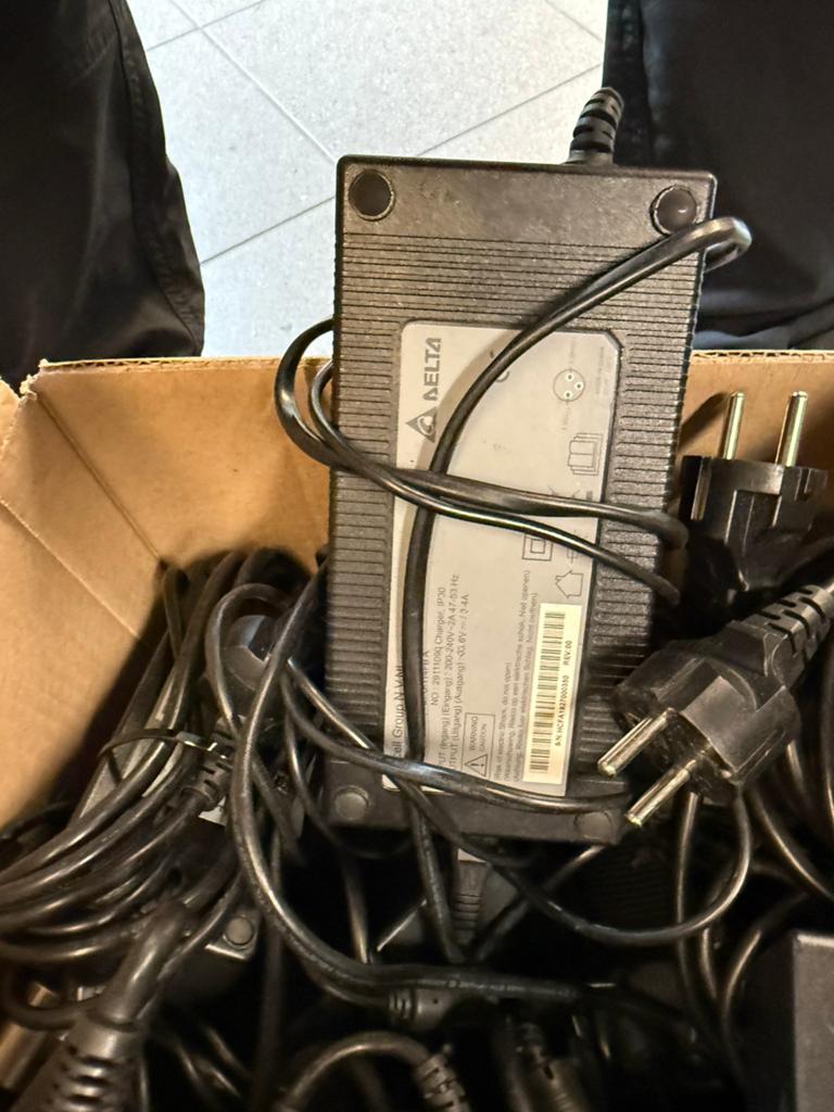Partij opladers ebike accell, Ophalen of Verzenden, Gebruikt