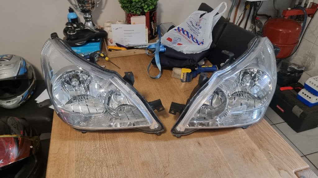 Nieuwe Koplampen Toyota Verso tot 2014, Ophalen of Verzenden, Nieuw, Toyota
