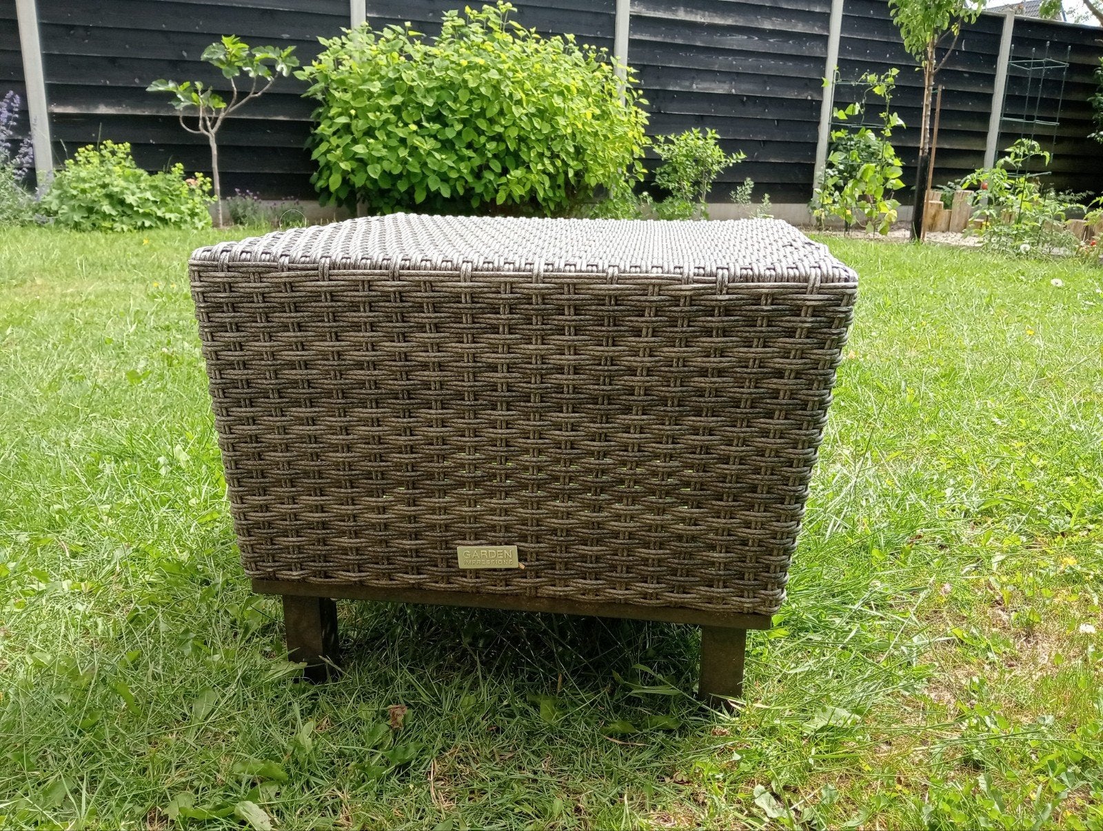 Kunststof hockers/voetenbank voor buiten, Tuin en Terras, Ophalen, Zo goed als nieuw