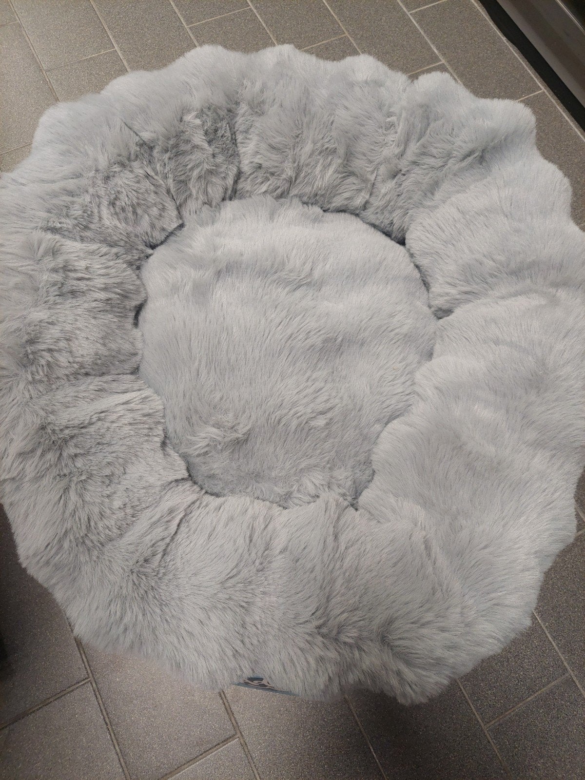 nieuw honden/kattenmand grijs liva, Dieren en Toebehoren, Ophalen of Verzenden, Nieuw, Pluche