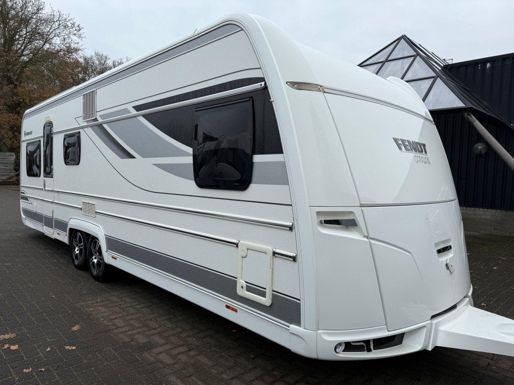 Fendt Brillant 700 TF | 2016 | Douche | Airco | Topklasse!, Caravans en Kamperen, Rondzit, 7 tot 8 meter, Bedrijf, Schokbreker