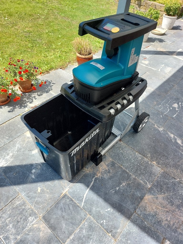 hakselaar Makita UD 2500, Tuin en Terras, Ophalen, Zo goed als nieuw