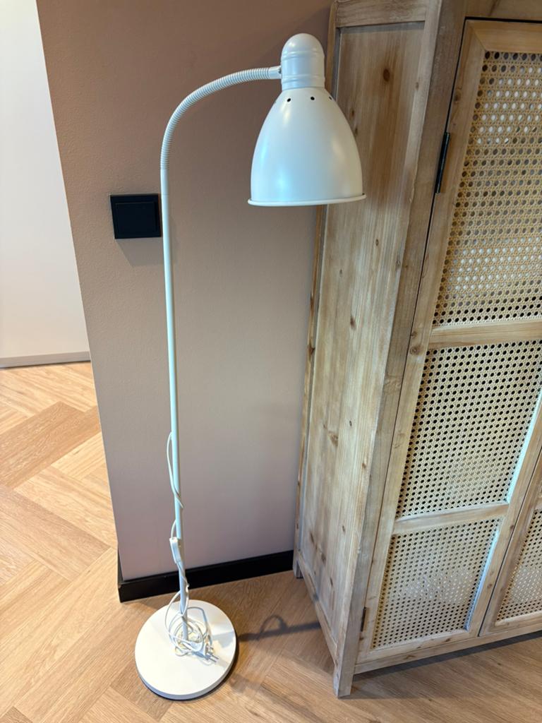 Ikea vloerlamp, Ophalen, Zo goed als nieuw, 150 tot 200 cm