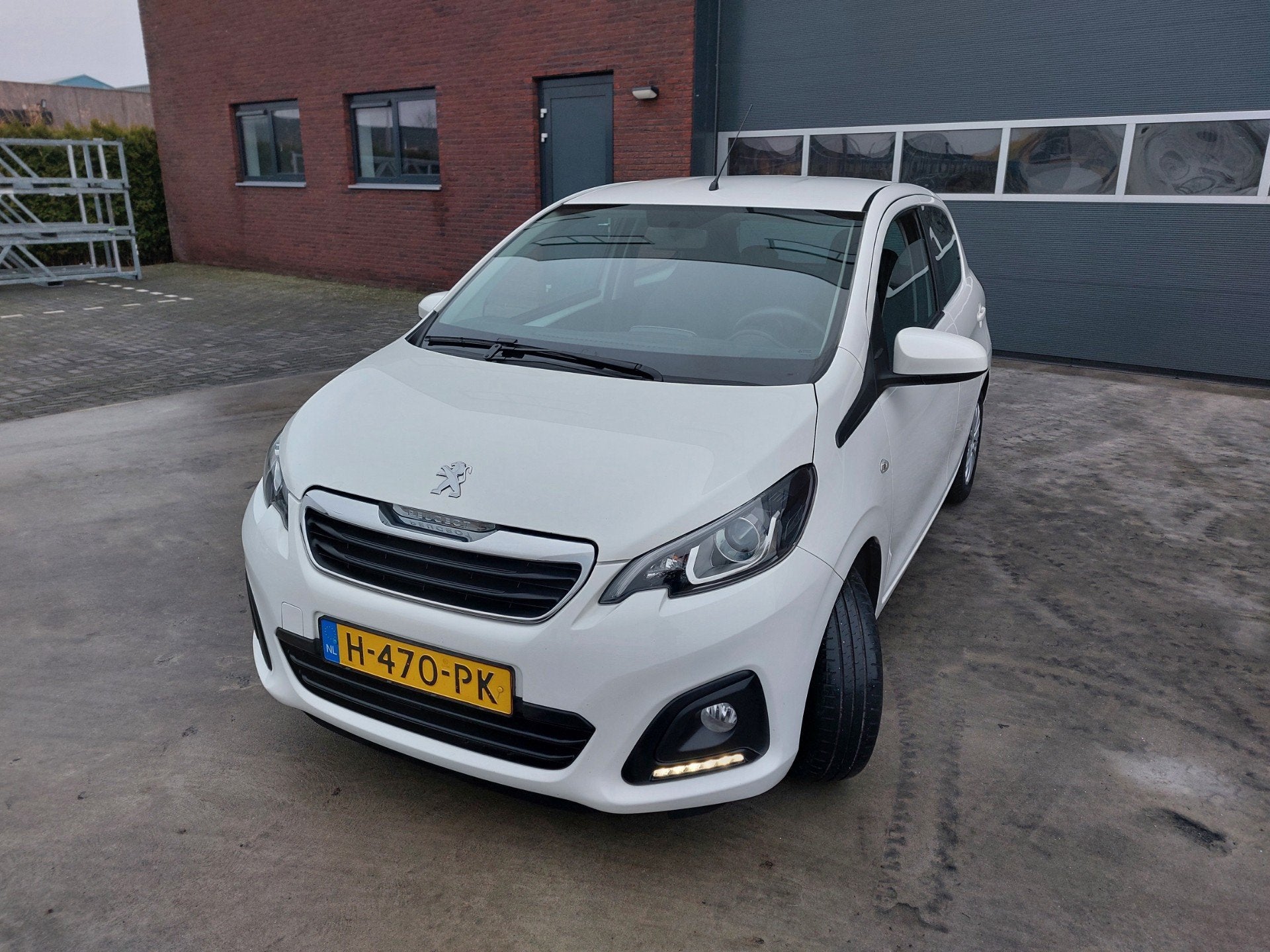 Peugeot 108 1.0 e-VTi Active Airco DAB Camera, Voorwielaandrijving, Stof, Gebruikt, 4 stoelen