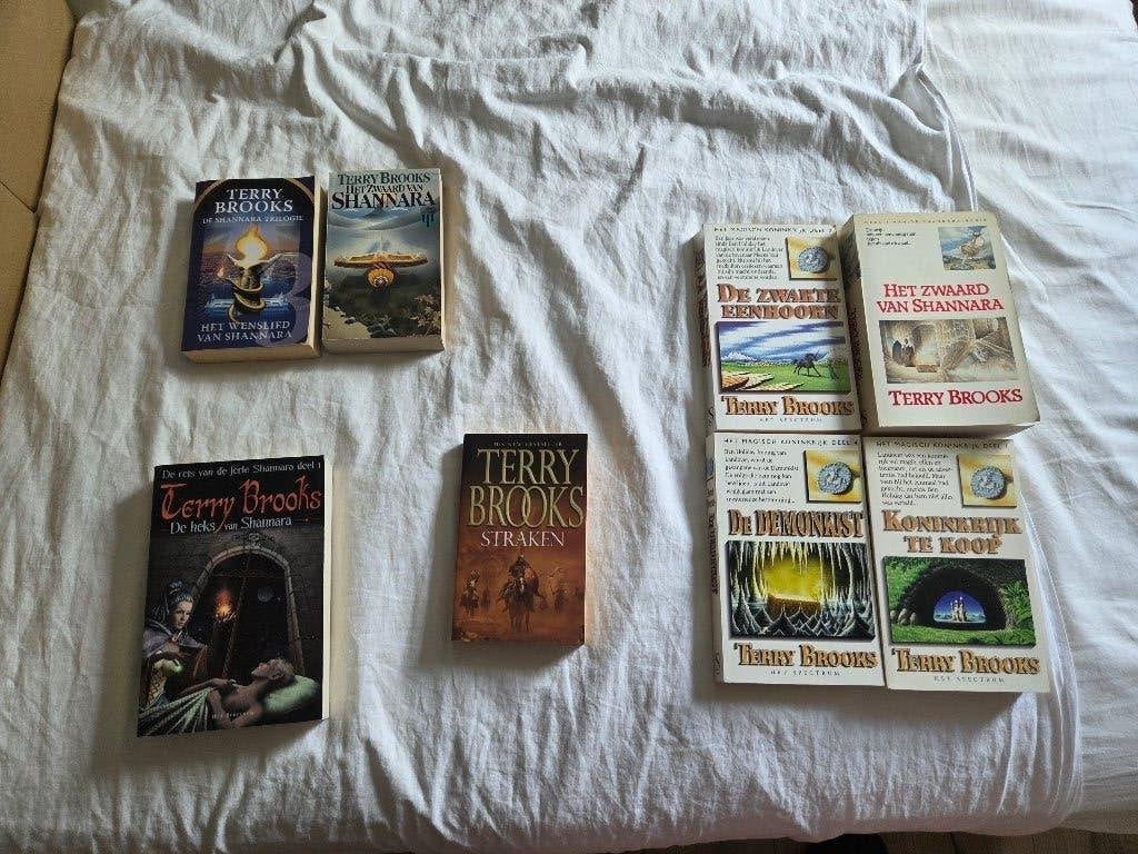 Terry brooks, Ophalen of Verzenden, Zo goed als nieuw