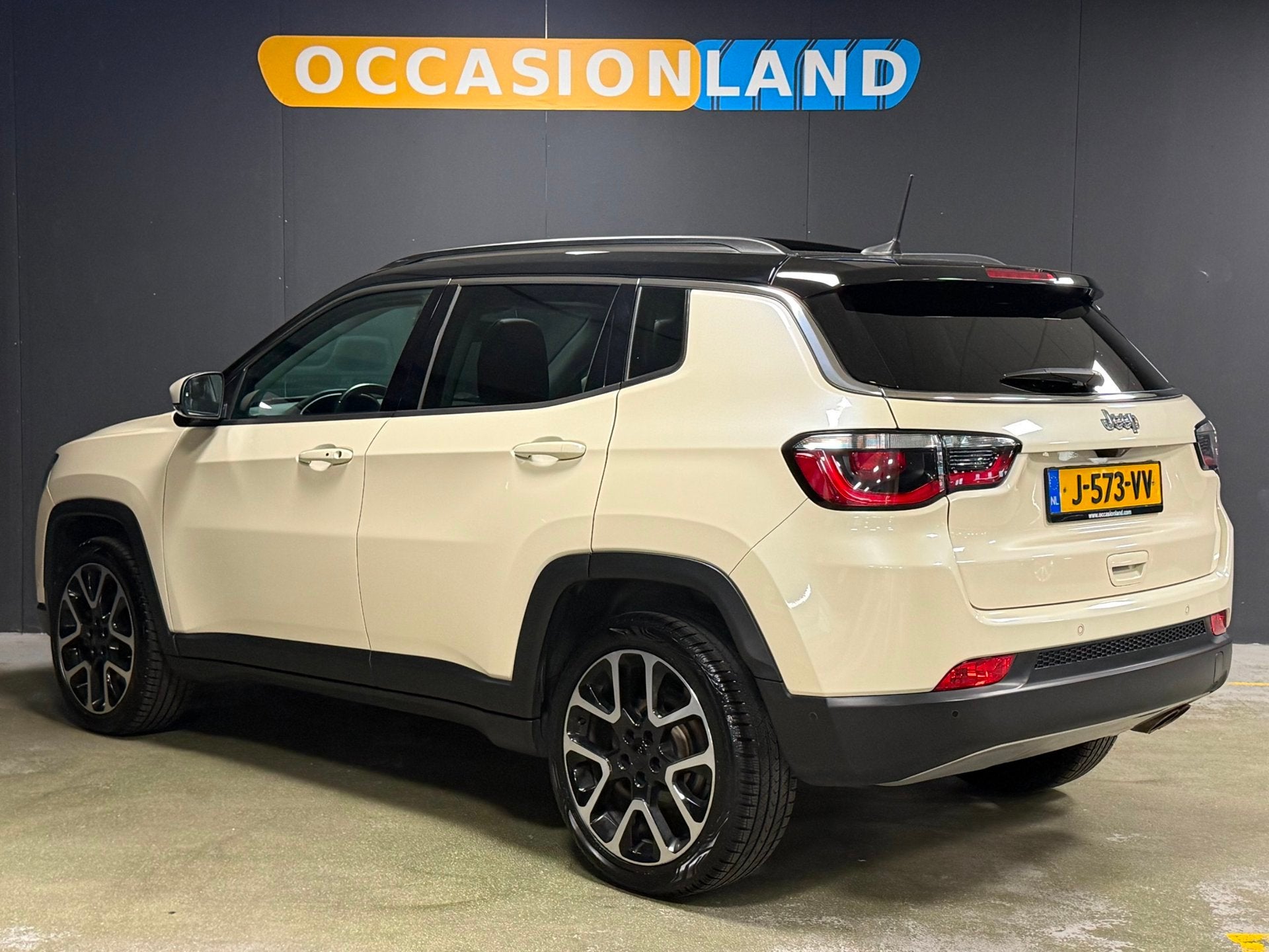 Jeep Compass 1.3T Limited|PANO|CAMERA|KEYLESS|CRUISE|BLUETOO, Auto's, Voorwielaandrijving, 4 cilinders, Leder en Stof, Wit
