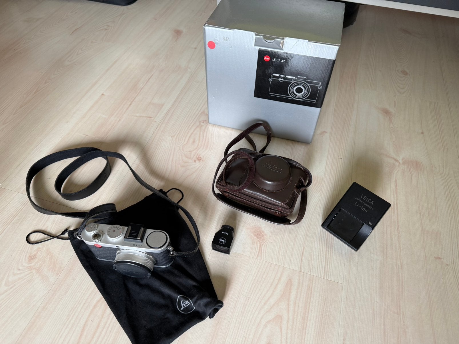 Leica X2 compact camera met accessoires, Ophalen of Verzenden, Zo goed als nieuw, Overige Merken, Geen optische zoom