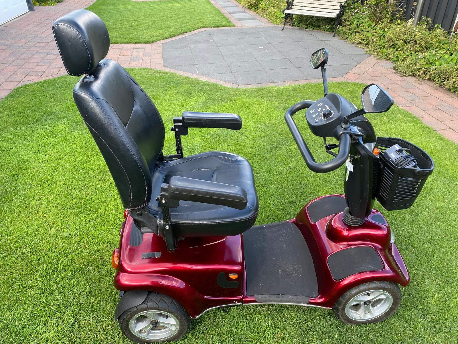 Goeie mooie scootmobiel, Diversen, Ophalen, Zo goed als nieuw, 15 km of minder, 10 km/u of minder