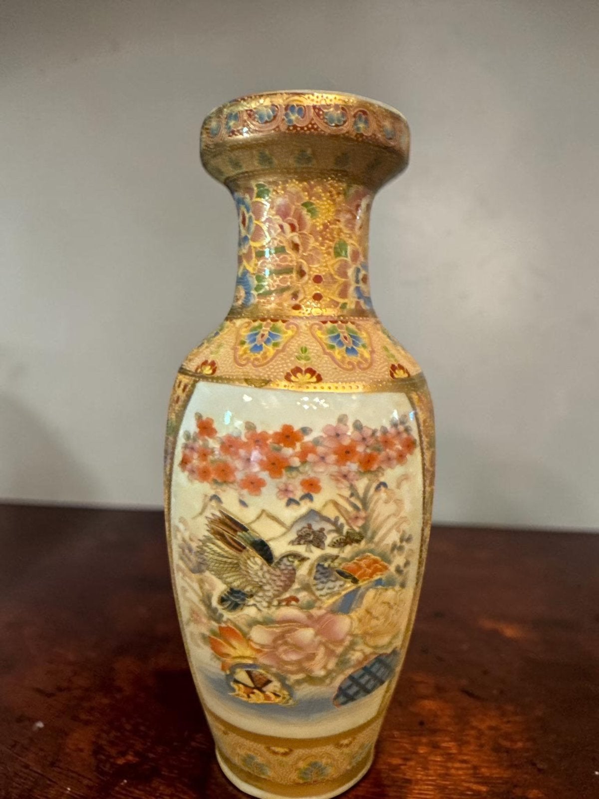 Rijk vergulde Japanse Satsuma-stijl vaas – ca. 1950, Antiek en Kunst, Ophalen of Verzenden