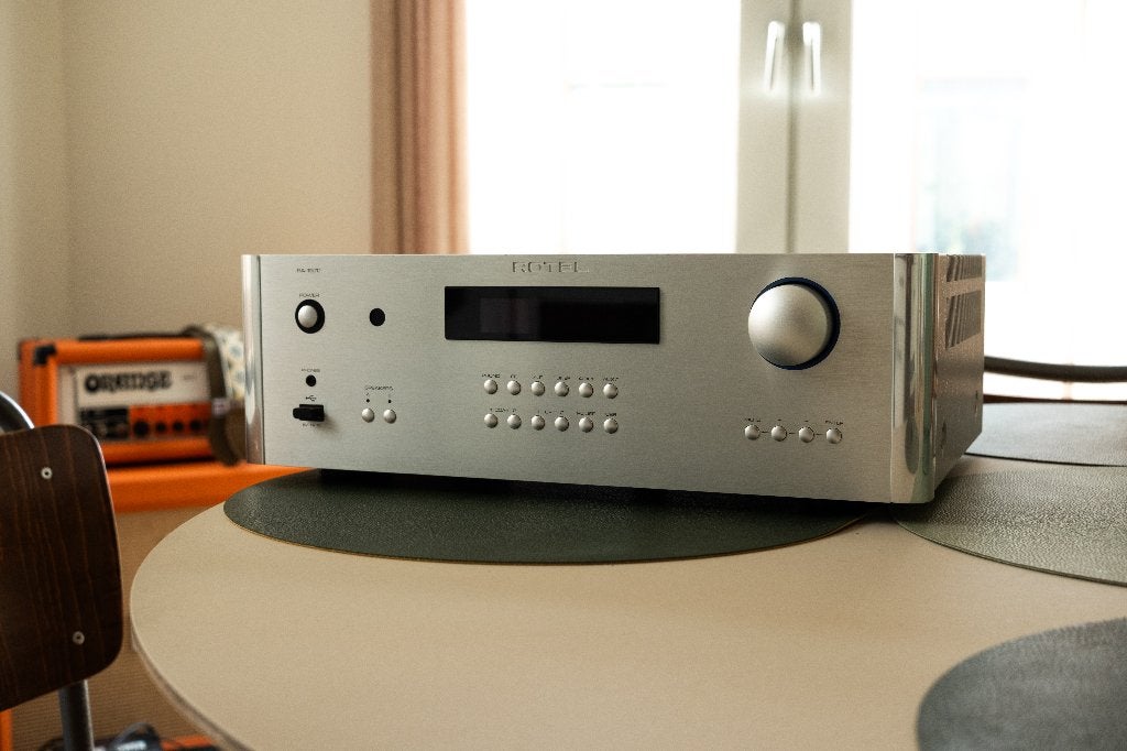 Rotel RA1570 Zilver, Audio, Tv en Foto, Gebruikt, 120 watt of meer, Stereo, Ophalen