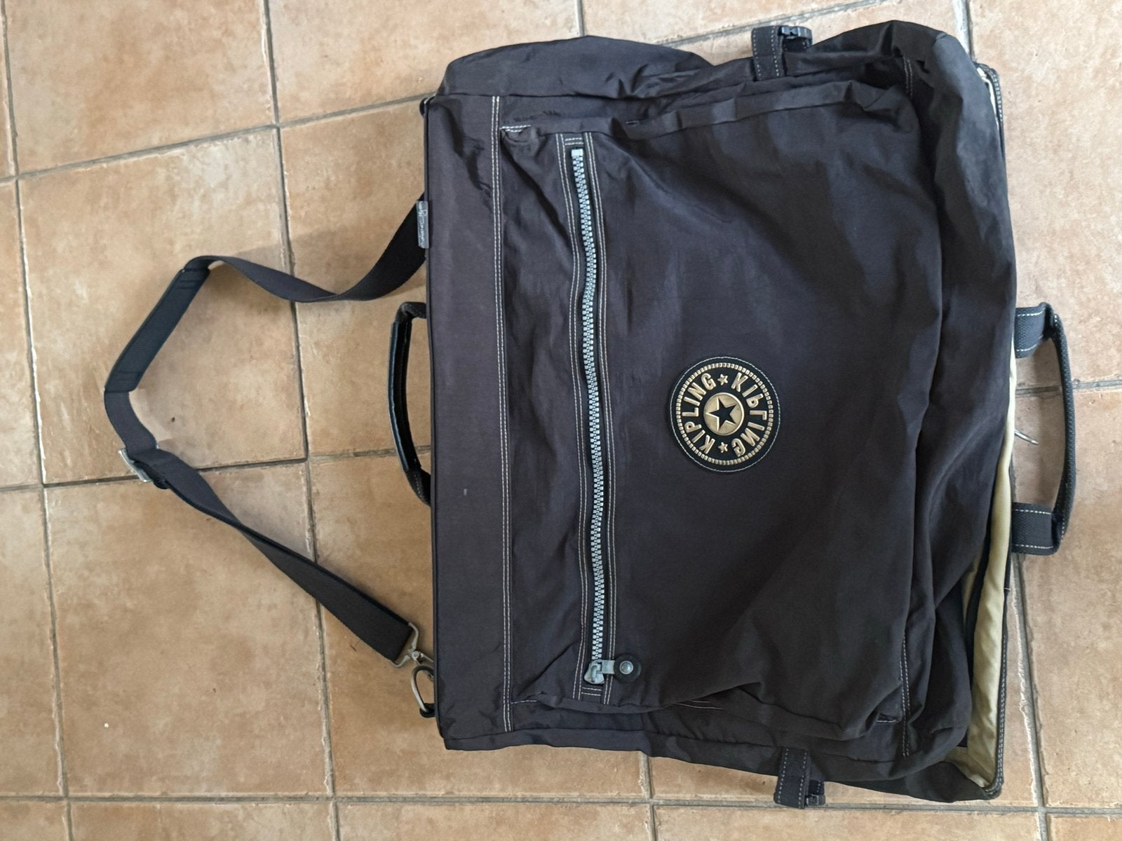 Kipling reistas - Handige en ruime reistas, Sieraden, Tassen en Uiterlijk, Tassen | Reistassen en Weekendtassen, Gebruikt, 20 tot 30 cm