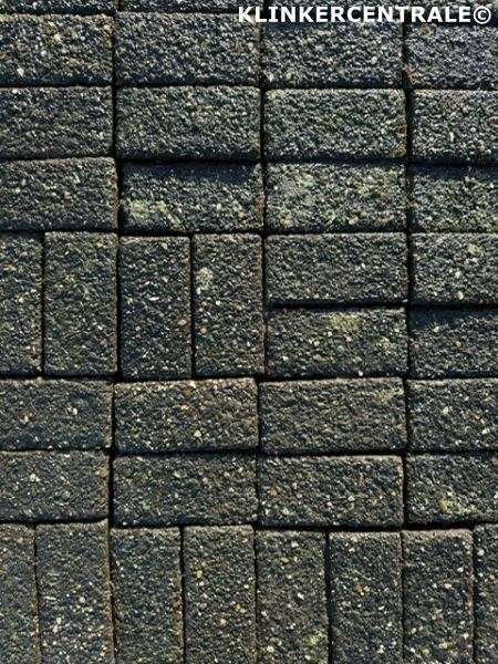 30m2 antraciet betonklinkers keiformaat straatst. bkk bss