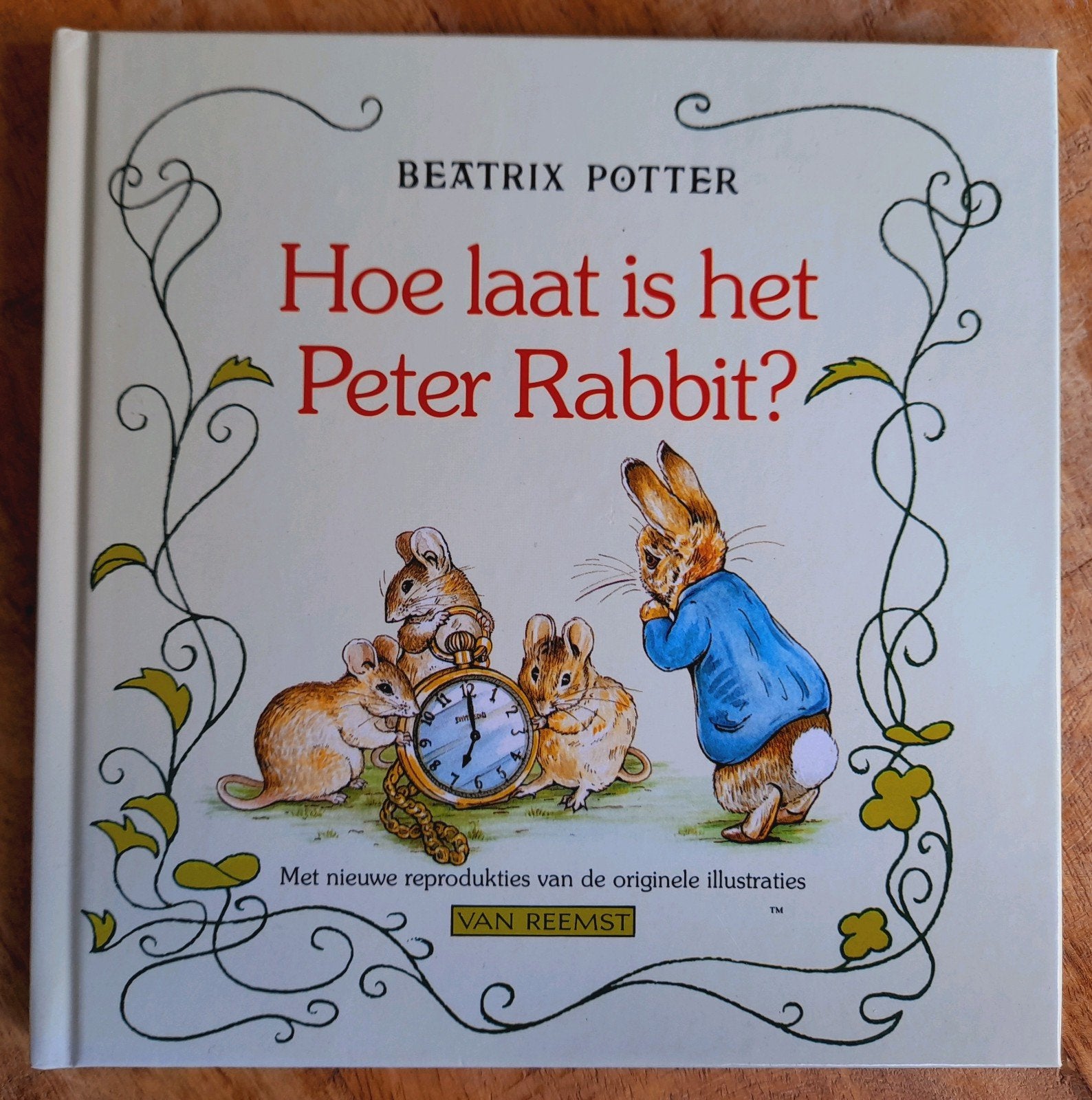 Beatrix Potter  - Hoe laat is het Peter Rabbit  ?, Ophalen of Verzenden, Beatrix Potter, Fictie algemeen