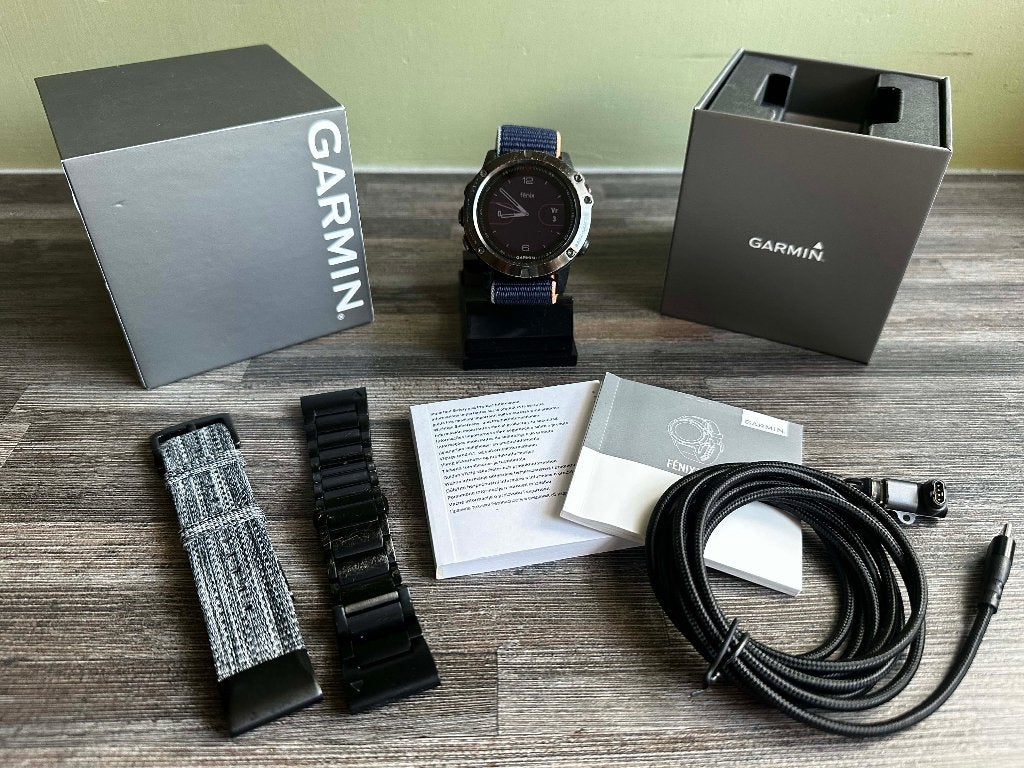 26047 Garmin Fenix 5x Sapphire met garantie, Garmin Nederland BV, Gebruikt, https://support.garmin.com/nl-NL/, Bramenberg 9-3 3755 BT Eemnes