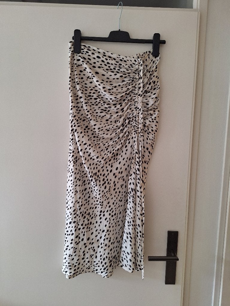 Erg mooie lange rok maat L, Kleding | Dames, Rokken, Zwart, Maat 42/44 (L), Ophalen of Verzenden, Zo goed als nieuw