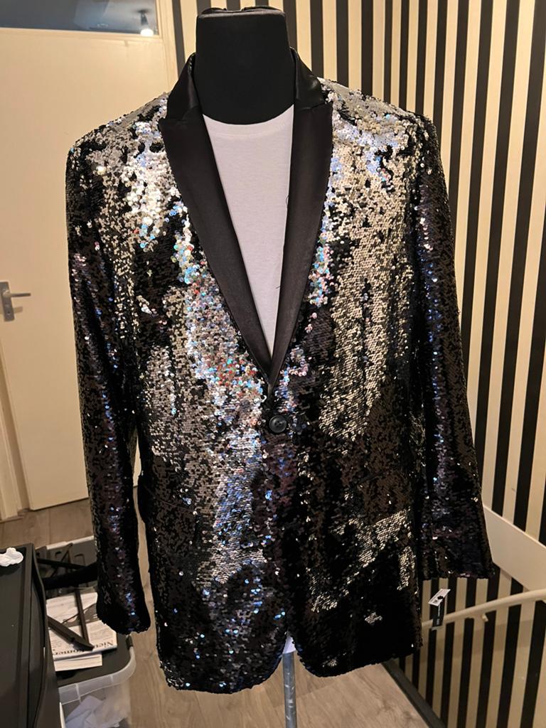 Heel mooi glitter jasje voor heren, Kleding | Dames, Jasjes, Kostuums en Pakken, Ophalen of Verzenden, Nieuw, Maat 46/48 (XL) of groter