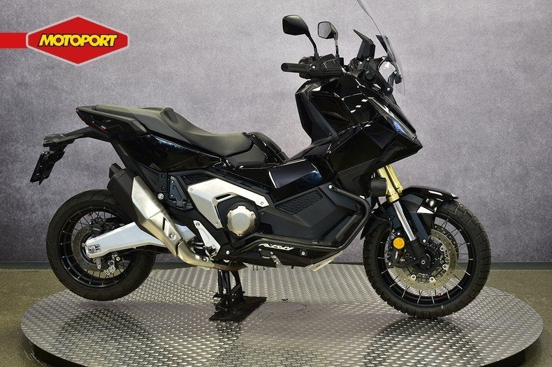Honda X ADV (bj 2025), Info@motoportwormerveer.nl, Scooter, Honda Motor Europe, Crystal Bldng B-Unit B11.2 Rivium Blv200
2909 LK  Capelle aan den IJsel, NL
