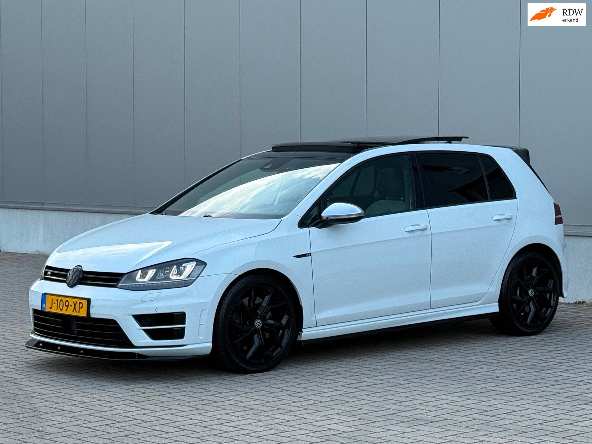 Volkswagen Golf 2.0 TSI R 4Motion Milltek PANO, Auto's, Volkswagen, Bedrijf, Te koop, Golf, 4x4, ABS, Achteruitrijcamera, Adaptive Cruise Control