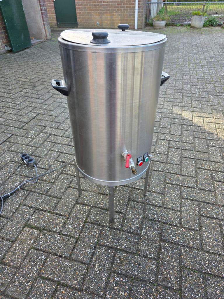 Grote RVS Kookpan / Rookworstenpan met kraan, Huis en Inrichting, Keuken | Potten en Pannen, Gebruikt, Onbekend@voorbeeld.com