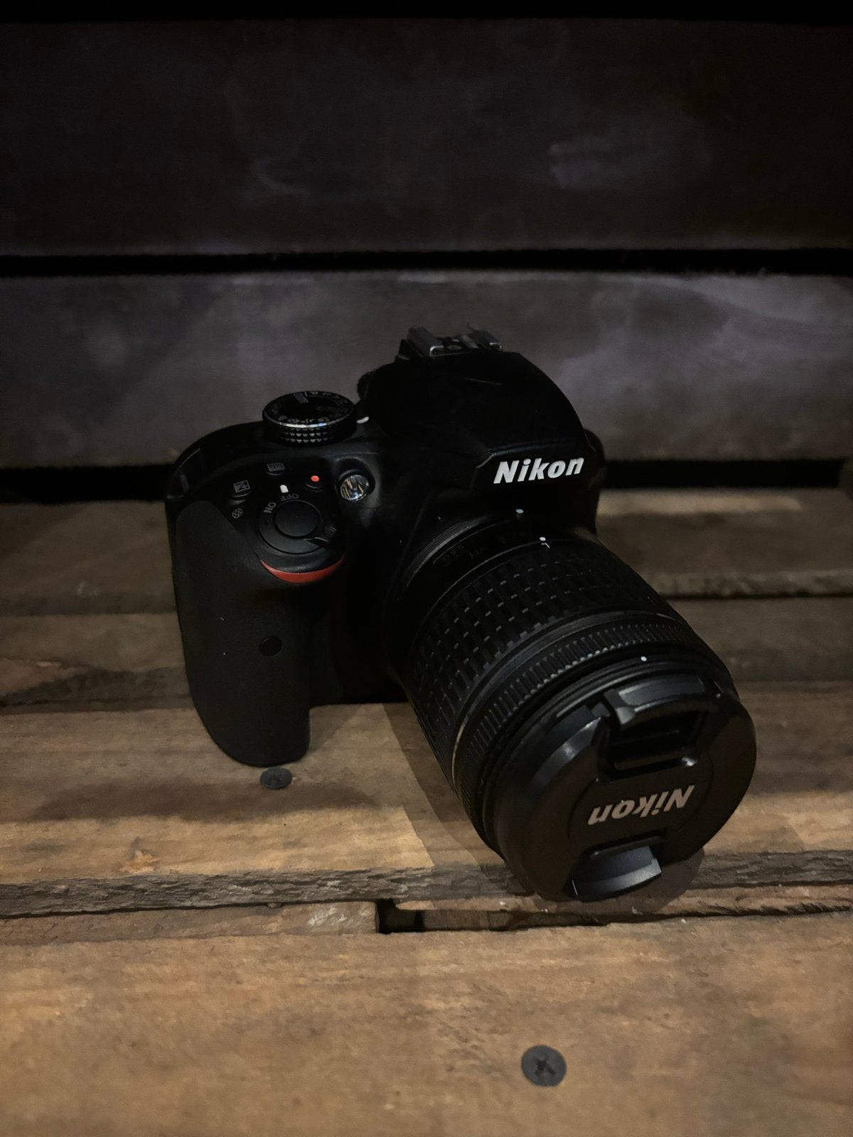 Nikon D3400 spiegelreflexcamera met 18-55mm lens, Spiegelreflex, Oplader, Zo goed als nieuw, 4 t/m 7 keer