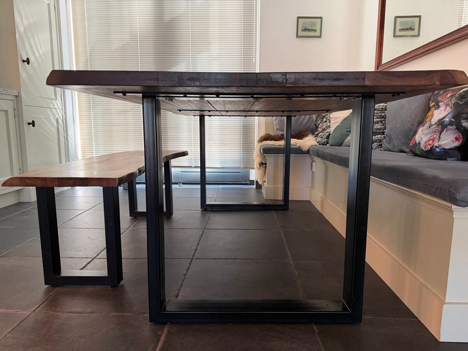 Boomstamtafel met bankje van massief hout, Huis en Inrichting, Tafels | Eettafels, Ophalen, Eikenhout, 50 tot 100 cm, 150 tot 200 cm